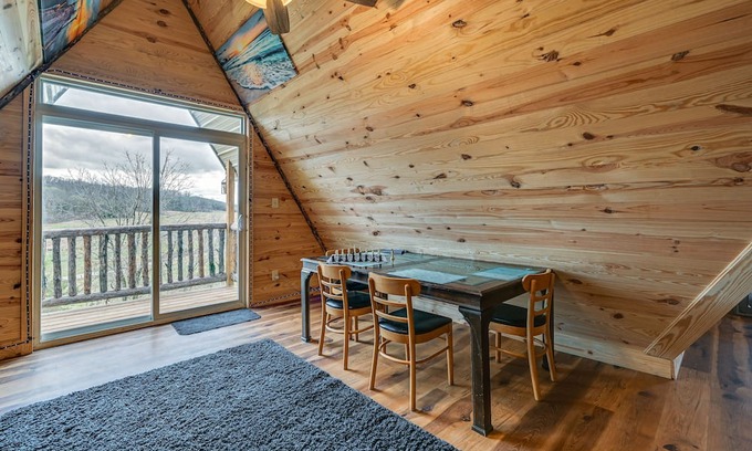 Hardyville Haus | Bonnieville Retreat 19 Mi to Mammoth Cave!