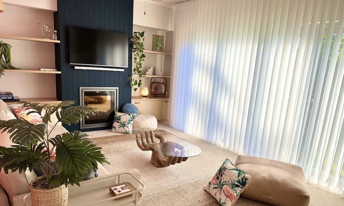 O'Halloran Hill Haus | Entire House - A tropical haven in the suburbs