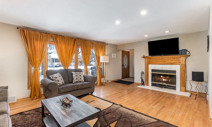 Leroy Haus | Saint John Indiana Rental