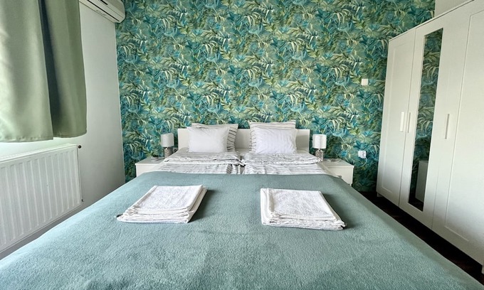 Miskolc Wohnung | Modern and equipped downtown apartment with balcony for 1-3 people