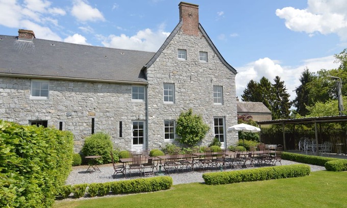 Falaen Haus | Farmhouse with wellness near Maredsous