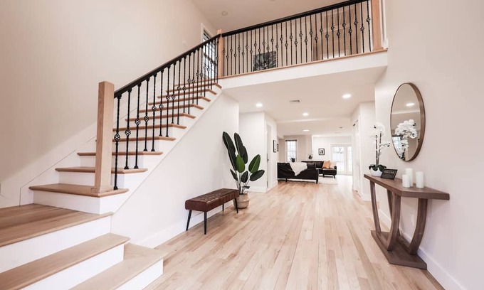 Bellport Haus | Bellport Luxury Pool Retreat w/3BR