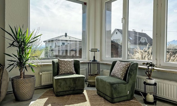 Velden am Worther See Wohnung | Beautiful apartment for 6 guests with WIFI, TV, terrace, pets allowed and parking