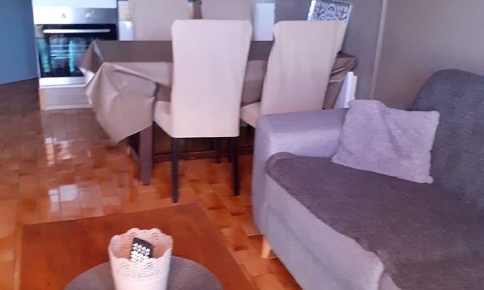 Canet-en-Roussillon Villa | Canet EN Roussillon, Villa Avec Terrasse/jardinet Résidence Privée "les Coraux"