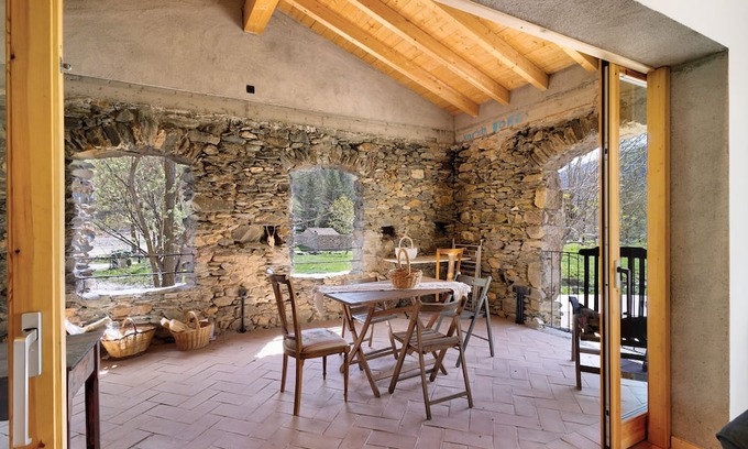 Llanars Haus | Holiday Home 'El Molí De Can Culí' with Mountain View, Private Terrace and Wi-Fi