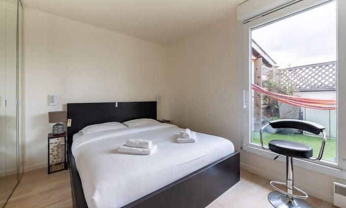 Gare Wohnung | Tranquil 3BD Flat w/ Chic Patio—BNF/Olympiades