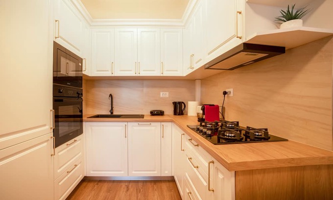 Suceava Wohnung | Modern and innovative , located in the administrative center of the city.