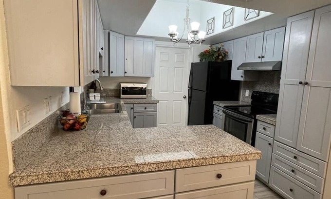 Sunrise Manor Haus | Spacious Beautiful Home Near Las Vegas Strip