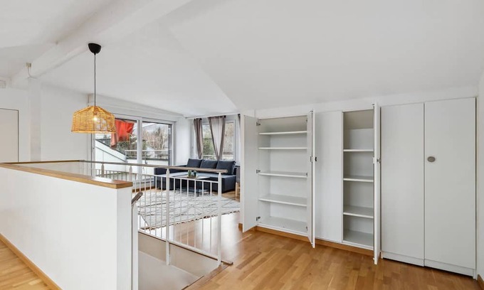 Wiedikon Wohnung | Bright and Cozy APT `17 min away in the center