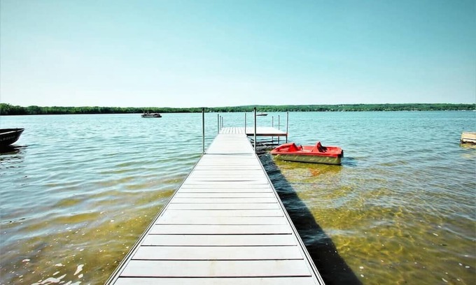 Springwater Hütte | Orr Lake Waterfront|Firepit|Shallow Entry|Arcade