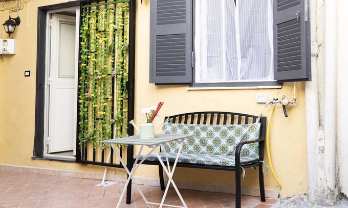 San Giorgio a Cremano Wohnung | Detached house 5km from via Toledo, Vesuvius, Pompeii, Herculaneum. Pet friendly.