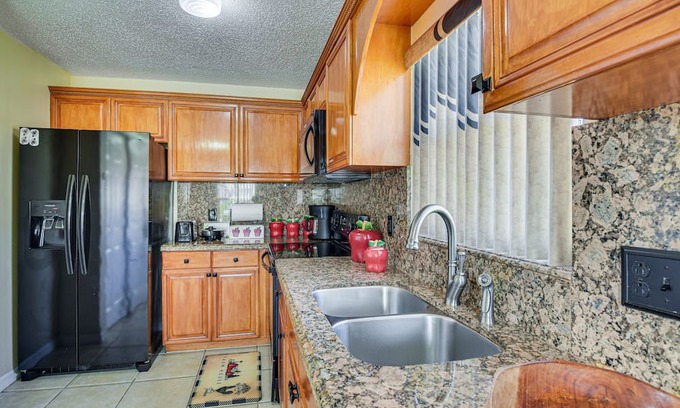 Pahokee Haus | Pahokee Vacation Rental < 1 Mi to Lake Okeechobee!