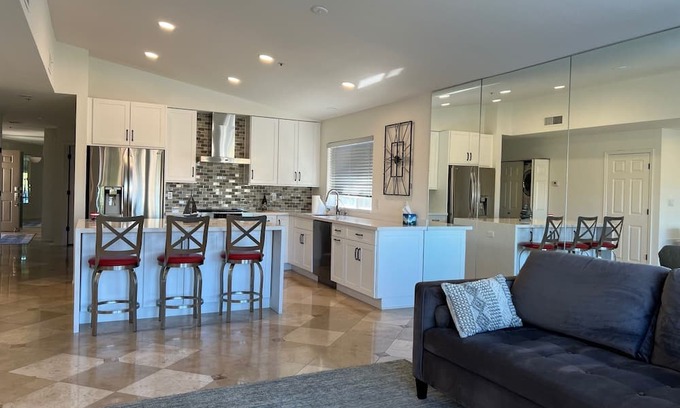Monterey Point Eigentumswohnung | Lakeside 2-bedroom condo with WiFi, pool and fitness room in lovely Scottsdale