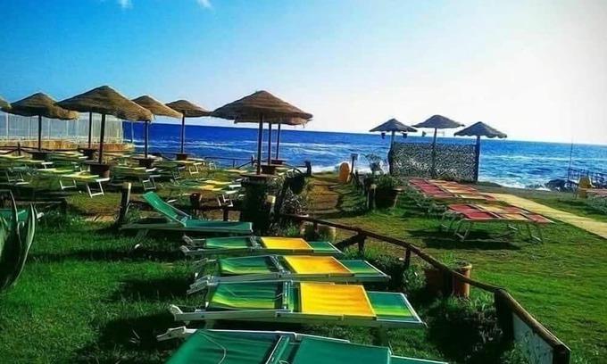 Addaura Wohnung | Apartment in villa - 2 minutes walk to the beach