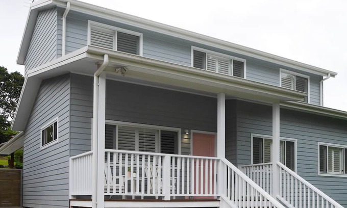 Caringbah South Haus | Luxury 2 story home in Yowie Bay. Close to Sydney CBD & Cronulla Beach