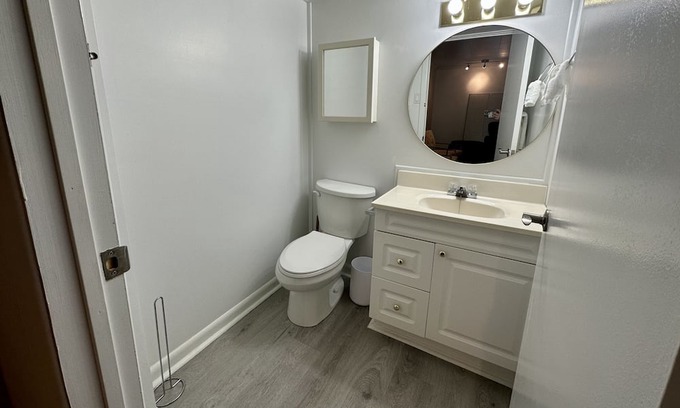 Hamilton Haus | Entire home in Dundas