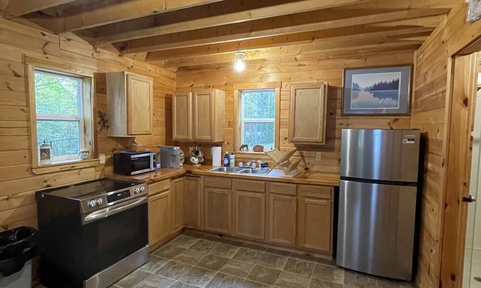 Georgetown Kabine | Captain's Camp - Rustic, Cozy Camp on the Back River in Georgetown, Maine!