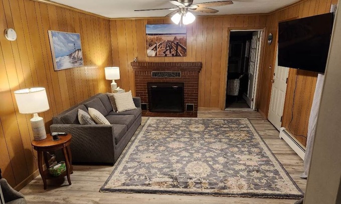 Kittery Haus | Farm Fun Beach Sun in Enchanting Kittery Maine Best of All Amenities