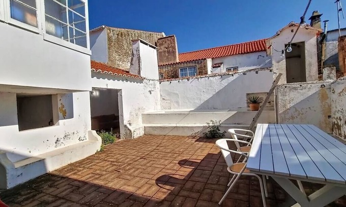 Santiago do Cacem Haus | Casa Santiago do Cacém · Casa com tanque no centro histórico