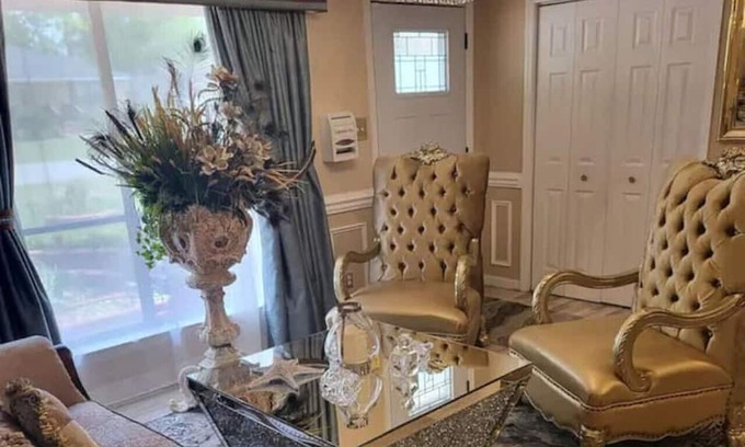 Garden City Haus | 93) Entire 4 bedroom home with fenced yard!