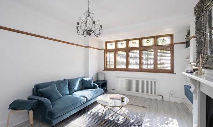 Penge Haus | Charming House easy access to Central London