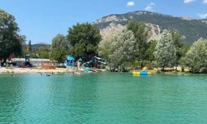 Chatillon-en-Diois Haus | Camping 3 étoiles - Piscine - eeeaca