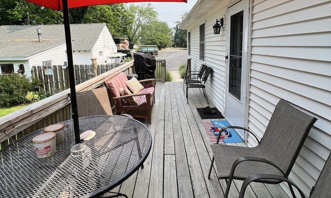 Bayville Haus | Barnegat Bay Getaway