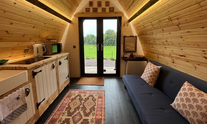 Enniskillen Kabine | Tranquil Cabin set in 300 acre private estate