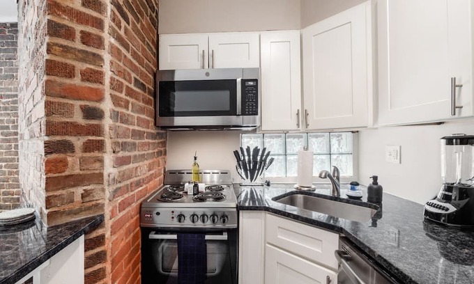 Livingston Park Wohnung | Cozy 2 Bedroom Apartment-Heart of German Village!