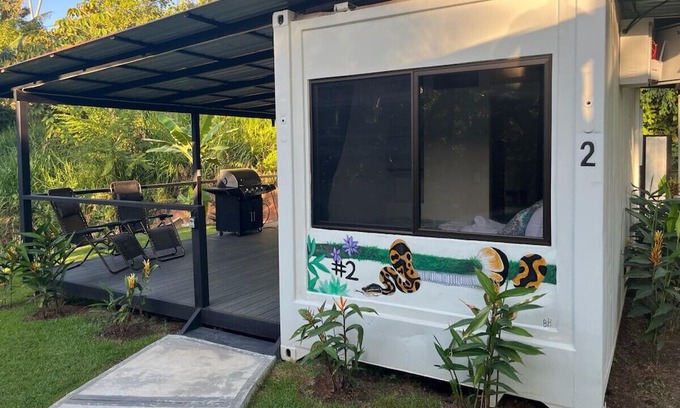 Roble Kabine | 2 Snake-Serpiente Invictus Jungle Villa 2 Queen