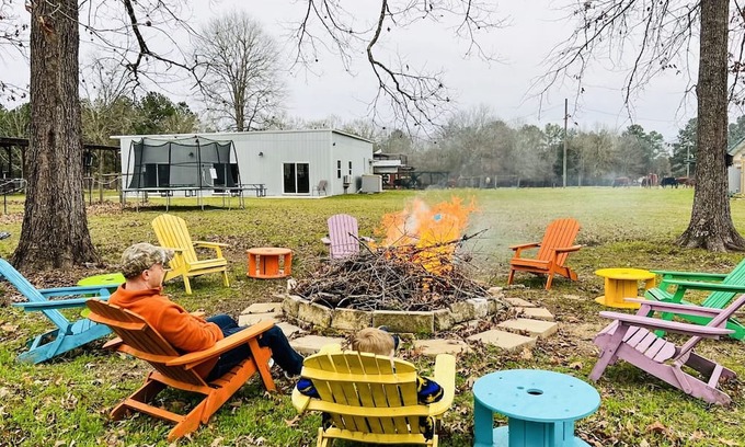 Livingston Sonstige | Peaceful Ranch for Starviewing, Fire Pit, Spa, Feed the cow's treats.