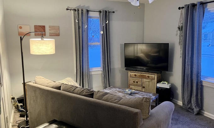 Kalamazoo Haus | This charming bungalow is located 5 minutes from downtown! A cozy family home.