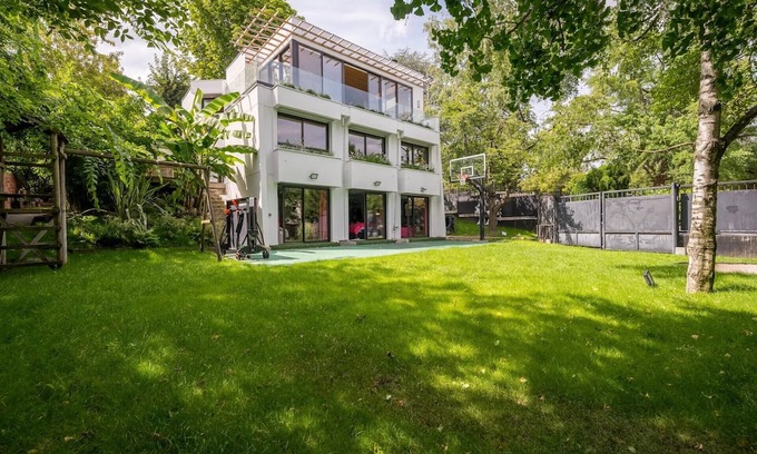 Saint-Cloud Haus | Maison de prestige avec jardin
