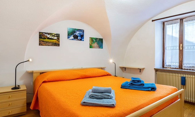 Segonzano Haus | Apartment In A Hotel 'Valentina Val Di Cembra' with Mountain View, Balcony and Wi-Fi