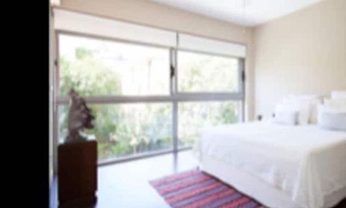 Khalandrion Wohnung | Art Collection apartment with garden