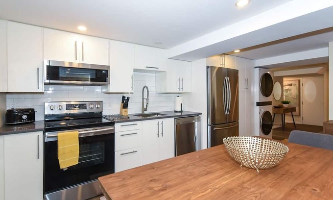 Whitehaven - Queensway Terrace North Wohnung | Sophisticated 4 beds, 2 baths - Nepean - Ottawa