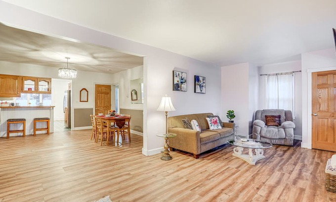 Syracuse Hütte | Pet-friendly Syracuse Home w/ Private Yard!