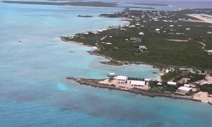 Black Point Haus | Amy House on Black Point