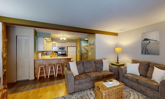 Mendon Eigentumswohnung | Gateway Comfort - 2 BR Rustic Condo in Mendon