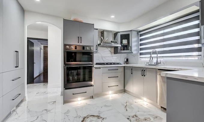 Markham Haus | Cozy home in Markham city where you can gather with family and friends.