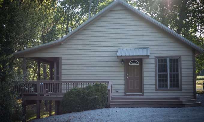 Carbondale Kabine | Hot Tub Cabin- In the Heart of Shawnee Wine Trail