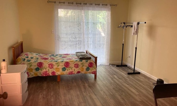 Pacheco Haus | Cozy Private Bedroom in Prime Location