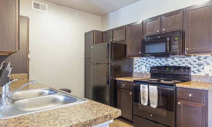 Brooks City Base Wohnung | Landing at The Anderson at Brooks - 2 Bedrooms in Stinson Airport Vicinity