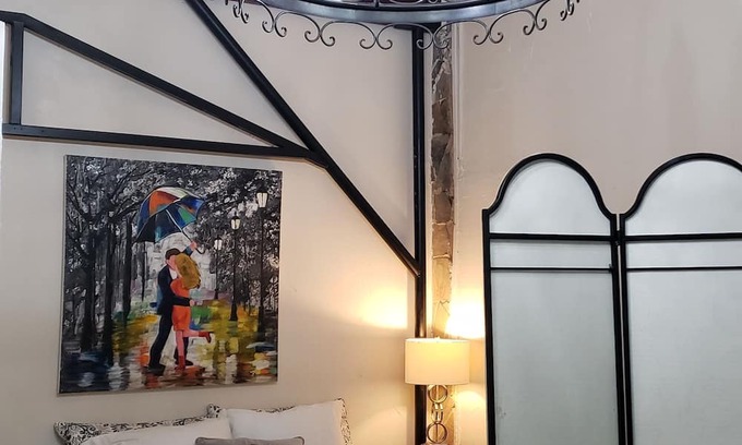 Western Division Wohnung | Spacious Loft King-Bed & Sofa centrally-located #1