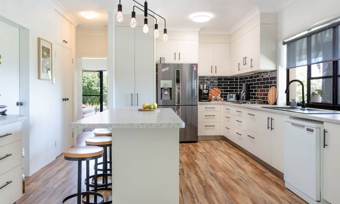 Farnborough Haus | Barry's Beef Week Retreat!