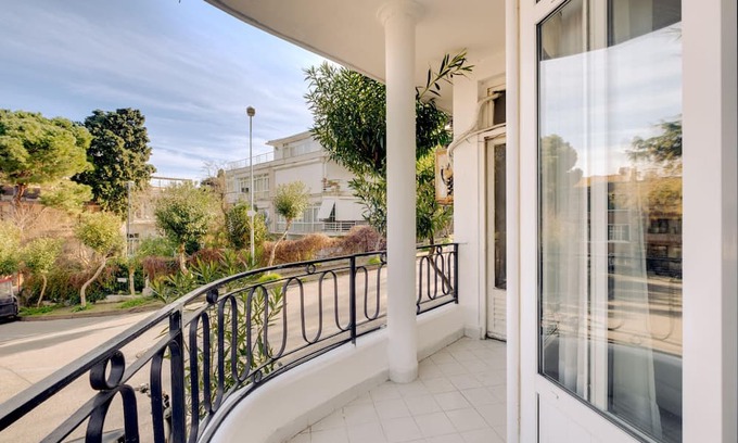 Adalar Haus | Sea View Retreat in Buyukada, 1 min to Ferry