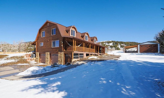 Coalville Kabine | Log home 5-bedroom 4-bath 15 min from Park City