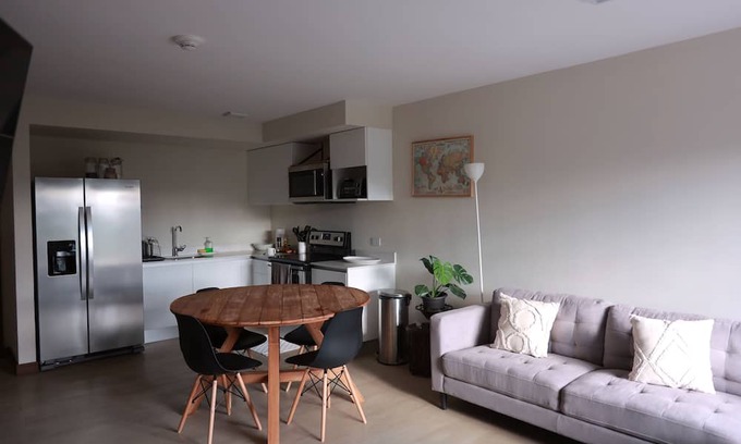 San Jose Wohnung | Cozy Apartment close to the nicest parts of San jose, 15 min to SJO airport