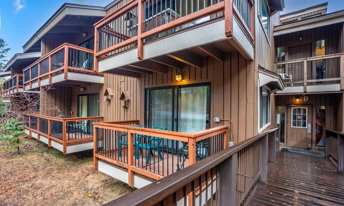Yosemite National Park Eigentumswohnung | Capitan’s Corner – Unbeatable Location! Studio Condo Within Yosemite!