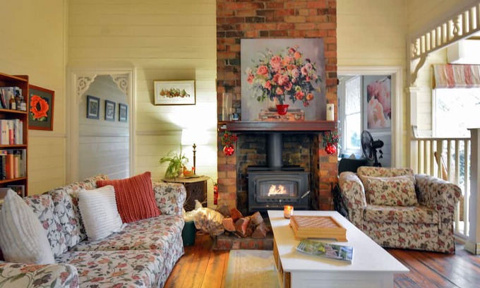 Drysdale Haus | 'Willow Cottage' Serene Stay in the Heart of Town
